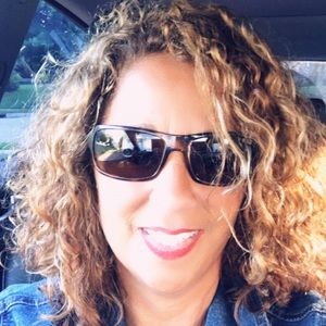 Meet your Posher, Marisa